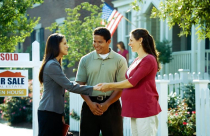 Công nghệ giúp khách hàng và các nhà môi giới duy trì mối quan hệ tốt hơn