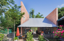 Trải nghiệm quán cafe thô mộc gần gũi thiên nhiên tại Huế