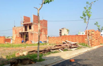 Thế chấp đất nhưng không thế chấp nhà trên đất xử lý thế nào?