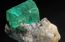 Ý nghĩa phong thủy của đá Emerald