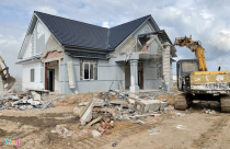 Tháo dỡ 8 căn nhà vô chủ ở Phú Quốc