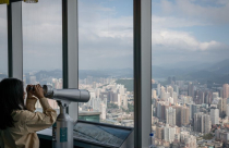 Bất động sản đắt đỏ, lao động nhập cư đổ xô đến Trung tâm công nghệ Thâm Quyến không thể mua nhà