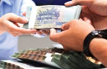 Lãi suất tiết kiệm giảm nhưng lãi vay “dậm chân tại chỗ”