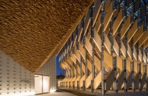 Chỉ có thể là Nhật Bản – Tinh tế và độc đáo với nhà rạp sự kiện bằng các mảnh gỗ