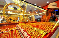 Điểm tin sáng: Vàng chưa thể thoát đáy