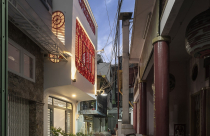 Cải tạo ngôi nhà 50 năm tuổi ở khu Chợ Lớn, TP.HCM