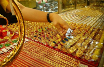 Điểm tin sáng: USD tăng nhanh, vàng giảm giá