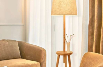 Ánh sáng và đèn trang trí trong nhà