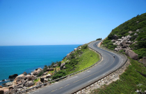 Bộ GTVT trả lời về tiến độ tuyến đường ven biển Phú Yên