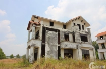 Đất tăng giá gấp chục lần vẫn cứ bỏ hoang, đất nước sẽ đi về đâu?