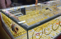 Điểm tin sáng: USD hồi phục, vàng vẫn treo ở mức cao