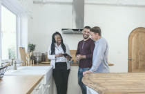 Là người mua bạn cần lưu ý điều gì trong cơn sốt nhà đất?