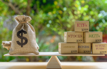 Bất động sản và chứng khoán, đâu là lựa chọn lý tưởng?