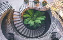 Thiết kế cầu thang xoắn ốc đẹp cho nhà hiện đại, sang trọng