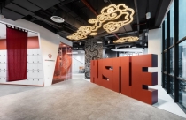 Văn phòng hiện đại kích thích sự sáng tạo kết hợp giữa những họa tiết thời Lý và gam màu nổi bật tại Hà Nội