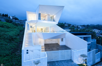 Đổi gu với ngôi nhà hình chữ Z – sản phẩm thiết kế sáng tạo