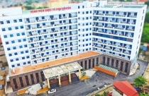 Chưa kịp phát hành cổ phiếu, một công ty phải vay tiền lãnh đạo để trả nợ trái phiếu