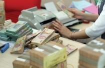 Ngân hàng tăng lãi suất, người mua nhà đau đầu lo trả nợ