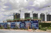 Trung Quốc tuyên bố chương trình hỗ trợ mua trực tiếp trái phiếu 34,5 tỷ USD, cổ phiếu bất động sản tăng điểm