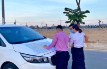 Giằng co tâm lý đầu tư bất động sản cuối năm: “ôm tiền” hay “đi săn”?