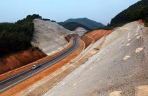 6 nhà thầu thi công 66km cao tốc gần 10.000 tỉ đồng nối Quảng Trị - Quảng Bình