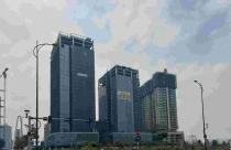 Xi măng “mắc kẹt” ở đầu ra do bất động sản vẫn còn ì ạch