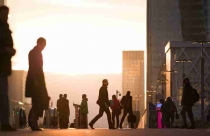 Bất ổn về định giá và lãi suất ảnh hưởng xấu đến triển khai vốn bất động sản