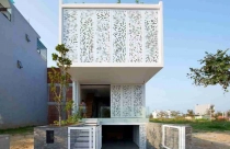 Nhà 2 tầng đục lỗ, vừa thoáng đãng vừa đáp ứng sở thích của gia chủ tại Đà Nẵng