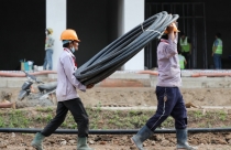 Thủ tướng: Tự ý nâng giá, ép giá vật liệu xây dựng làm đường cao tốc sẽ bị thu hồi giấy phép