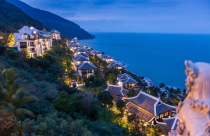 Khu nghỉ dưỡng InterContinental Danang Sun Peninsula Resort nổi bật trên báo ngoại
