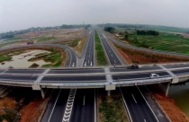 Tìm đầu ra cho xi măng khi bất động sản đóng băng