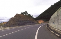 Dự án 156 triệu USD “thay áo mới” cho giao thông Tây Nguyên được gia hạn đến năm 2024