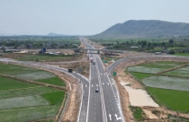 Hoàn thành 135 km đường gom cao tốc Vĩnh Hảo – Phan Thiết trong tháng 8/2023