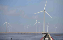 Việt Nam muốn đẩy nhanh việc bán điện tái tạo sang Singapore