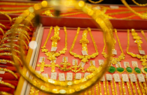 Giá vàng hôm nay 8-1: Giao dịch ổn định chờ tín hiệu mới