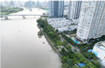 Cận cảnh bức tường ngăn cách Vinhomes và Saigon Pearl trước ngày bị dỡ bỏ