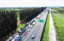 Địa phương được ví như “cầu nối” giữa TP.HCM với ĐBSCL muốn mở rộng cao tốc, xây nút giao tại các tuyến giao thông huyết mạch