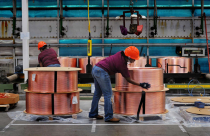 Đồng USD suy yếu, lực mua gia tăng trên thị trường kim loại