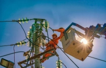 Bộ Công Thương đề xuất mua thêm hàng nghìn megawatt điện từ Trung Quốc và Lào