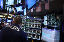 Thuế quan của ông Trump khiến thị trường toàn cầu chao đảo