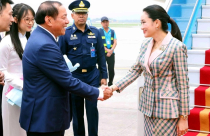 Thủ tướng Thái Lan bắt đầu chuyến thăm chính thức Việt Nam