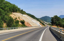 Cao tốc La Sơn - Hòa Liên sắp được mở rộng lên 4 làn xe, kết nối đồng bộ Huế - Đà Nẵng