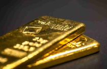 Ông Trump vừa áp thuế 25% lên hàng hóa từ Nhật Bản và Hàn Quốc, giá vàng phản ứng ra sao?