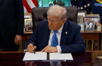 "Cú sốc" phí visa lao động tại Mỹ: Ảnh hưởng lớn nhất đến nước nào, ngành nào?