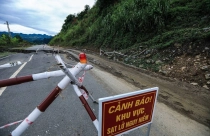 Ứng phó siêu bão Ragasa: Bộ Xây dựng yêu cầu cấm phương tiện qua đoạn đường có nguy cơ sạt lở