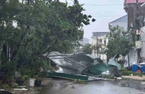 NHNN yêu cầu triển khai các giải pháp hỗ trợ người dân chịu ảnh hưởng bởi bão số 10