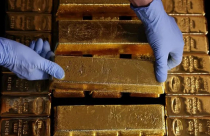 Giá vàng lần đầu tiên vượt 4.000 USD/ounce: Mốc lịch sử hé lộ điều gì về nền kinh tế thế giới?