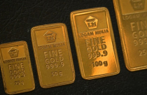 Hiện tượng lạ trên thị trường toàn cầu: Vàng và chứng khoán cùng tăng tốc