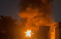 Hỏa hoạn thiêu rụi kho phế liệu giữa khu dân cư ở TPHCM