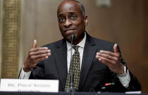 Lãnh đạo Fed cảnh báo cần thận trọng với các đợt cắt giảm lãi suất tiếp theo